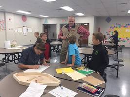 Marketing Class Helps 5th Graders