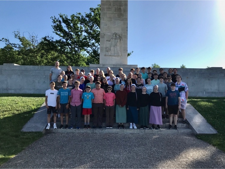 8th Grade group at Gettysburg 